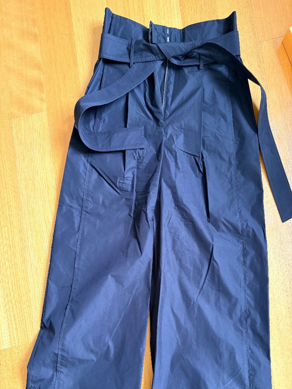 Phillip Lim cropped tie front pants size 6